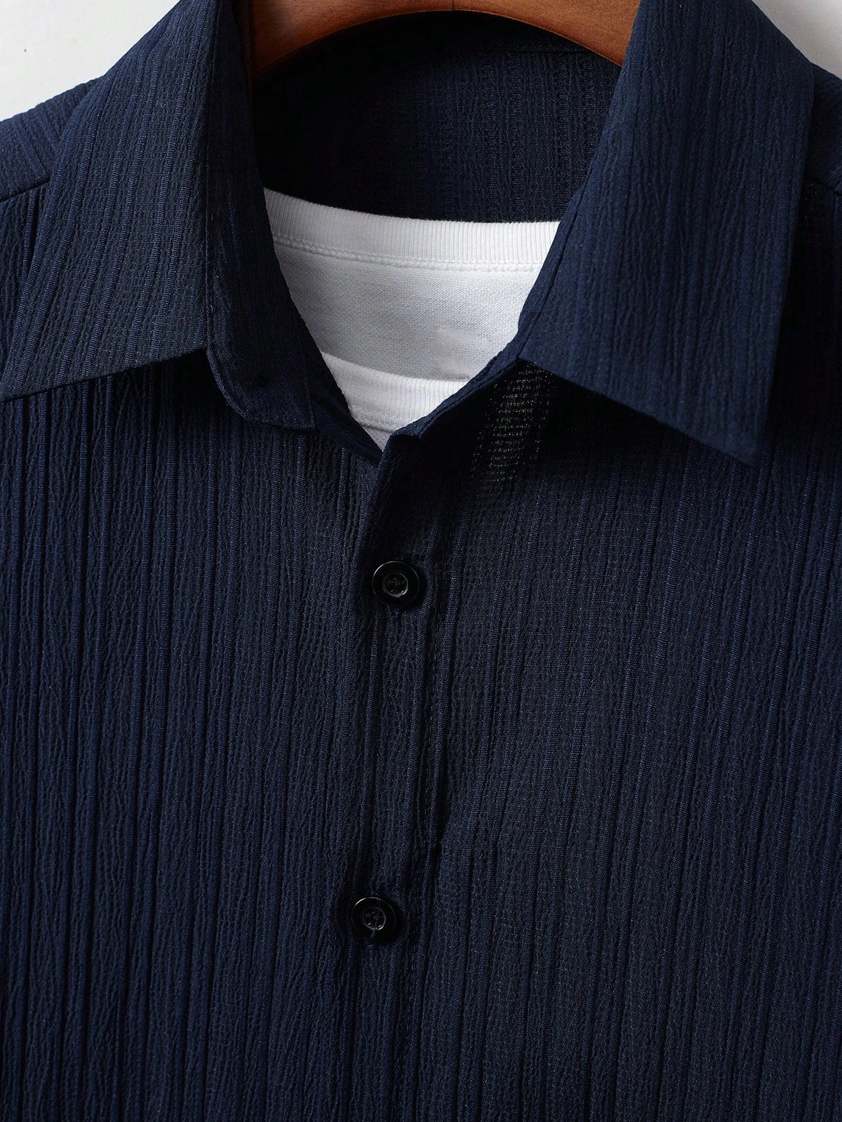 Manfinity Homme Men Solid Button Front Shirt & Plain Drawstring Waist Shorts without Tee, Going Out, Cozy Outfits, Formal